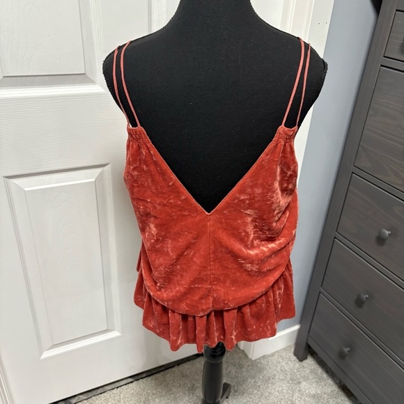 Aerie Tank - Picture 5 of 6